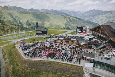 Line Dance AlpFestival in the valley and on the mountain in Zell am See-Kaprun | © Zell am See-Kaprun Tourismus