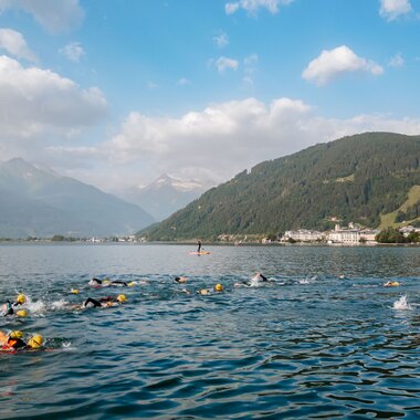 Schwimmen beim Internationalen Triathlon im SalzburgerLand | © Zell am See-Kaprun Tourismus